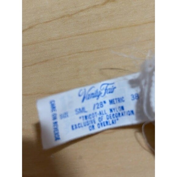 Vanity Fair Women's Satin Slip Size Small 28" / 38" Vintage Side Slit - Picture 4 of 5